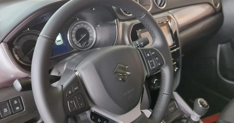 Suzuki Vitara cena 102590 przebieg: 5, rok produkcji 2023 z Trzciel małe 631